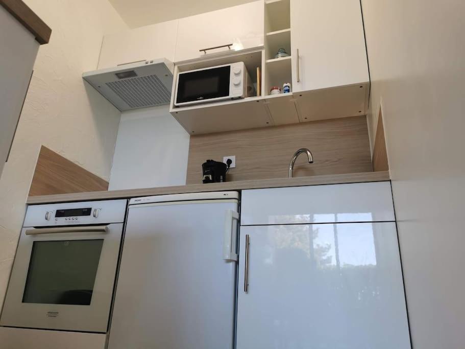 Appartement Acces Direct A La Plage Bernières-sur-Mer Eksteriør bilde