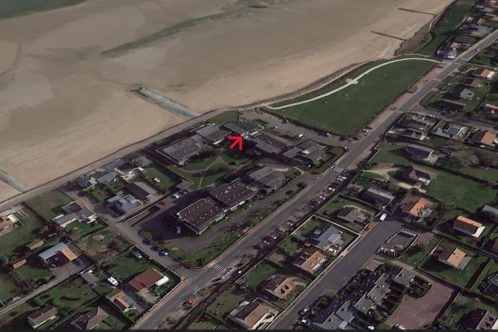 Appartement Acces Direct A La Plage Bernières-sur-Mer Eksteriør bilde