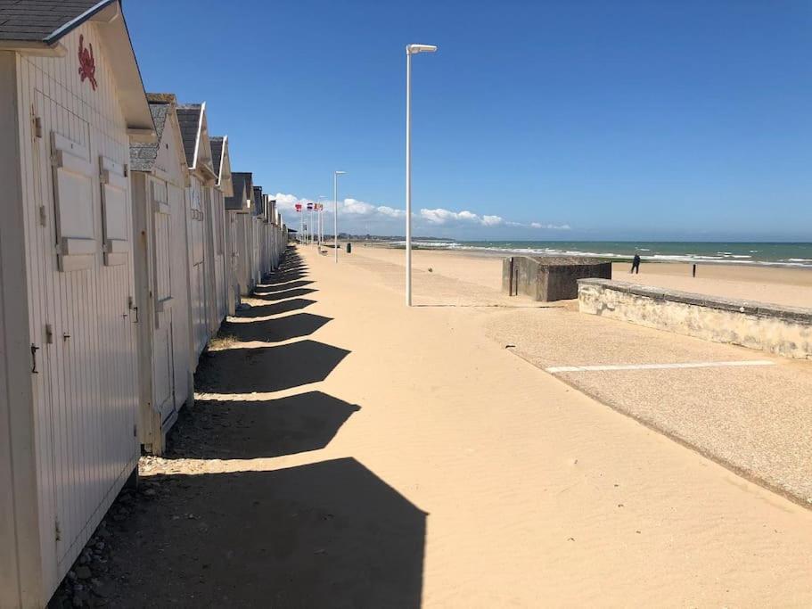 Appartement Acces Direct A La Plage Bernières-sur-Mer Eksteriør bilde
